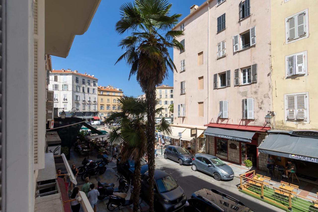 Les Suites R Bonaparte - Appartements De Standing Au Coeur De La Vieille Ville Pietonne أجاكسيو المظهر الخارجي الصورة