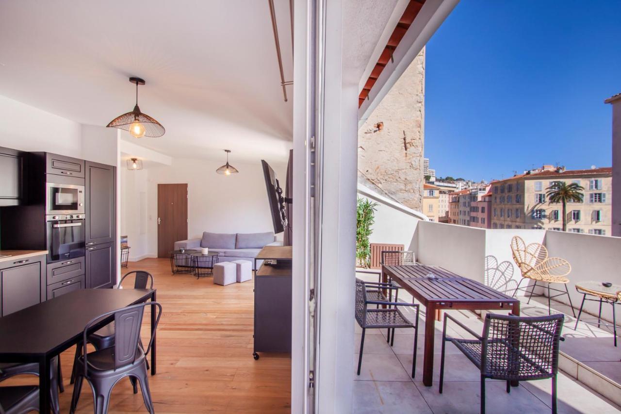 Les Suites R Bonaparte - Appartements De Standing Au Coeur De La Vieille Ville Pietonne أجاكسيو المظهر الخارجي الصورة