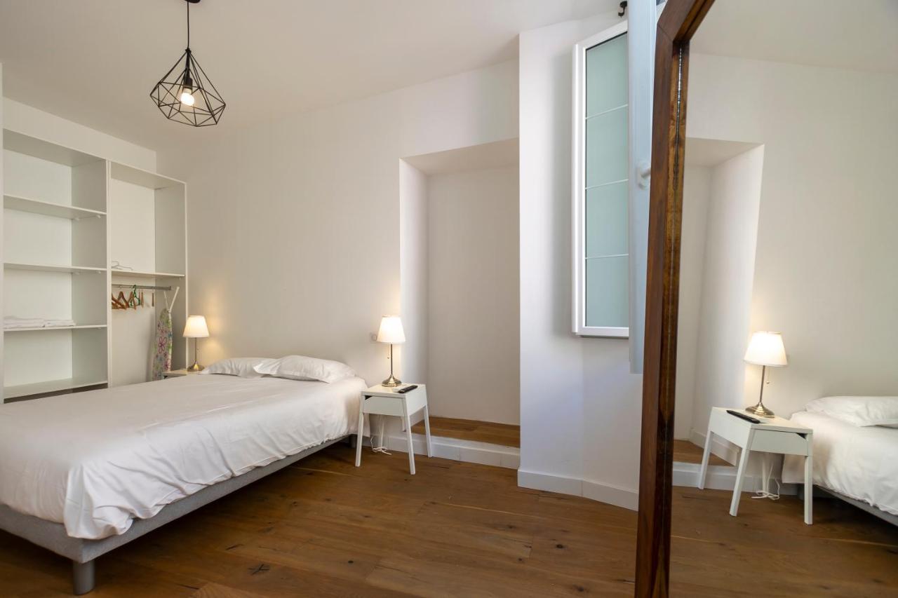 Les Suites R Bonaparte - Appartements De Standing Au Coeur De La Vieille Ville Pietonne أجاكسيو المظهر الخارجي الصورة