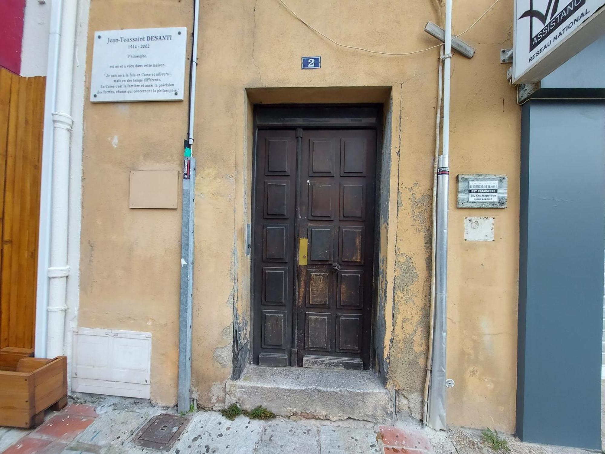 Les Suites R Bonaparte - Appartements De Standing Au Coeur De La Vieille Ville Pietonne أجاكسيو الغرفة الصورة